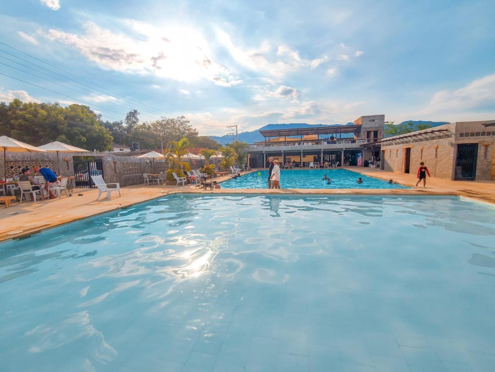 La Rosa Nautica Club Hotel Guaduas Kültér fotó